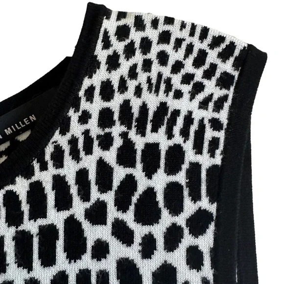 Karen Millen Fit & Flare Knit Sweater Dress Black & White Sz 4 - Picture 4 of 14